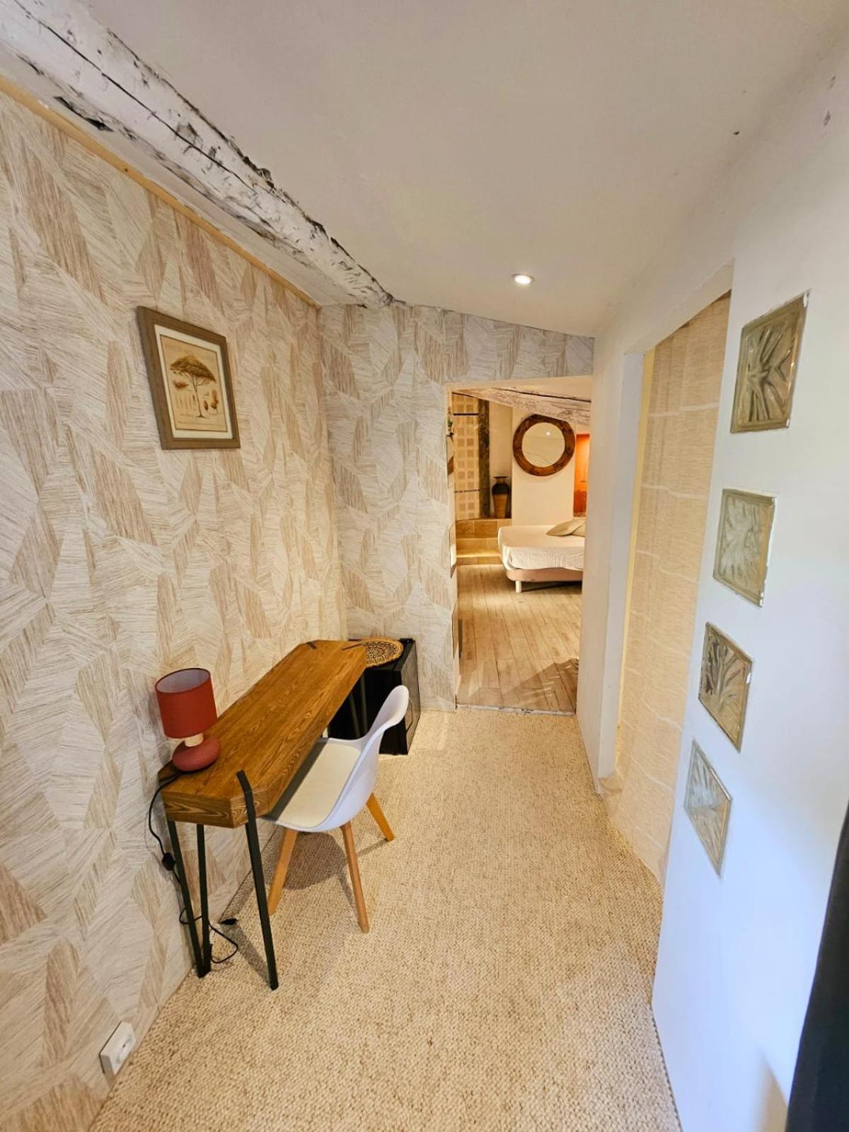 Suites Coupo Santo Et Lou Peiro Cotignac Esterno foto